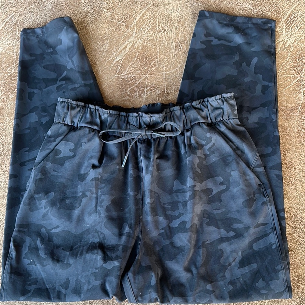 lululemon athletica Black Joggers with Relaxed Fit